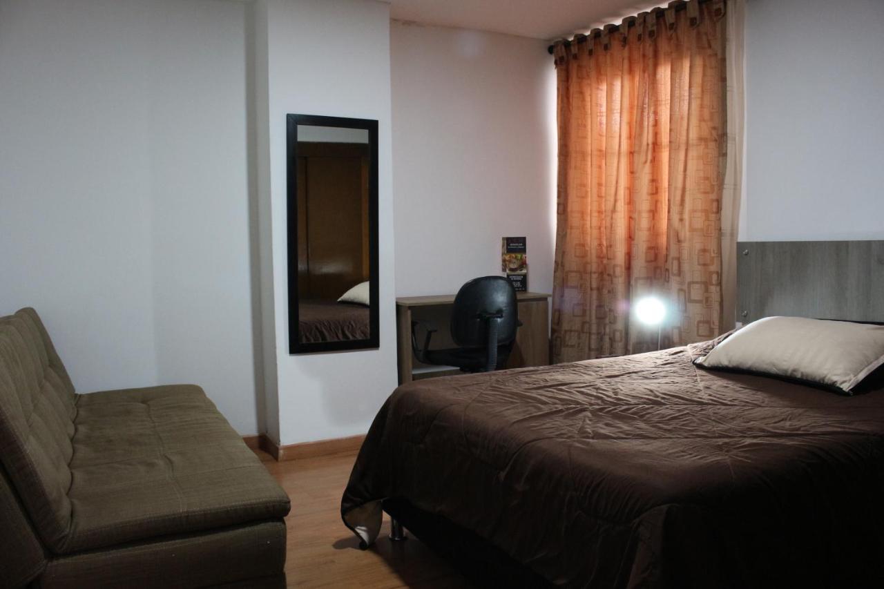 Hospedaje Sary House ボゴタ エクステリア 写真