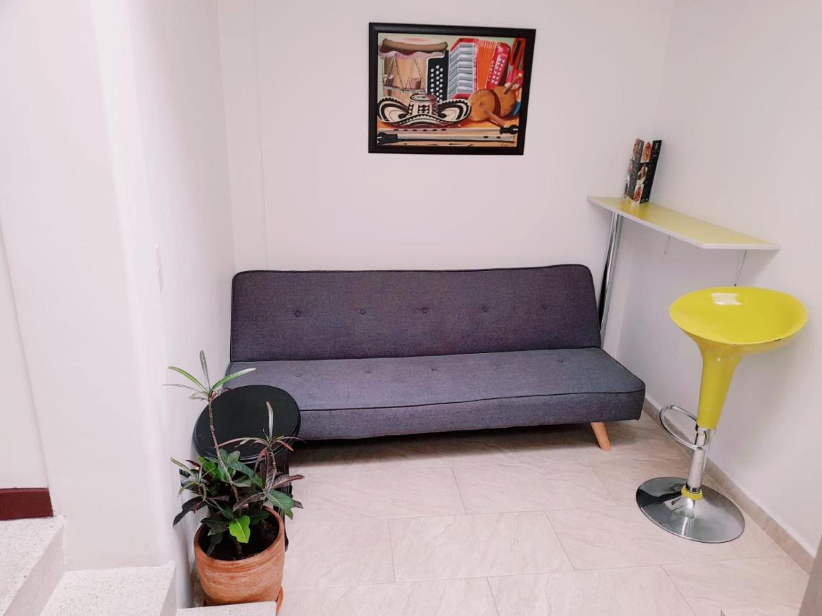Hospedaje Sary House ボゴタ エクステリア 写真