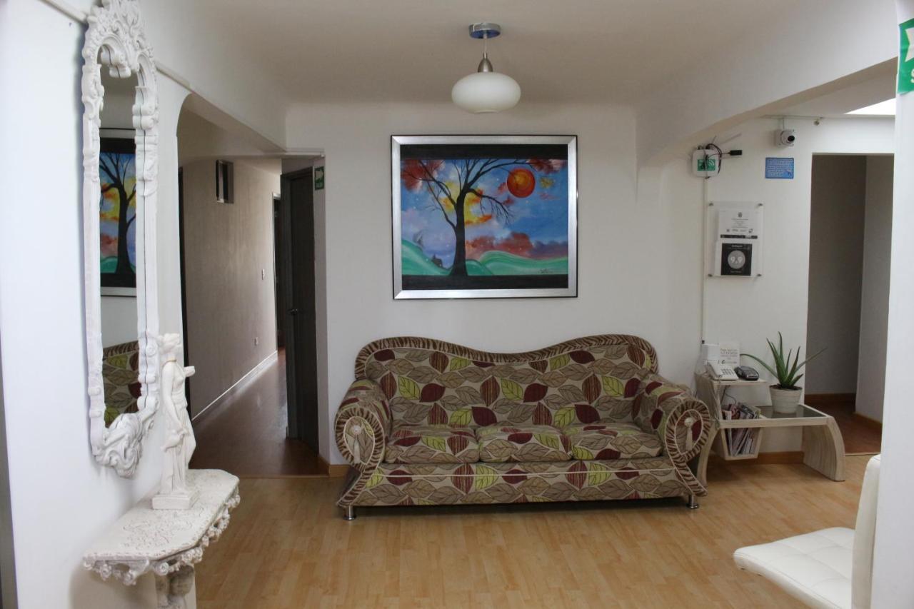 Hospedaje Sary House ボゴタ エクステリア 写真