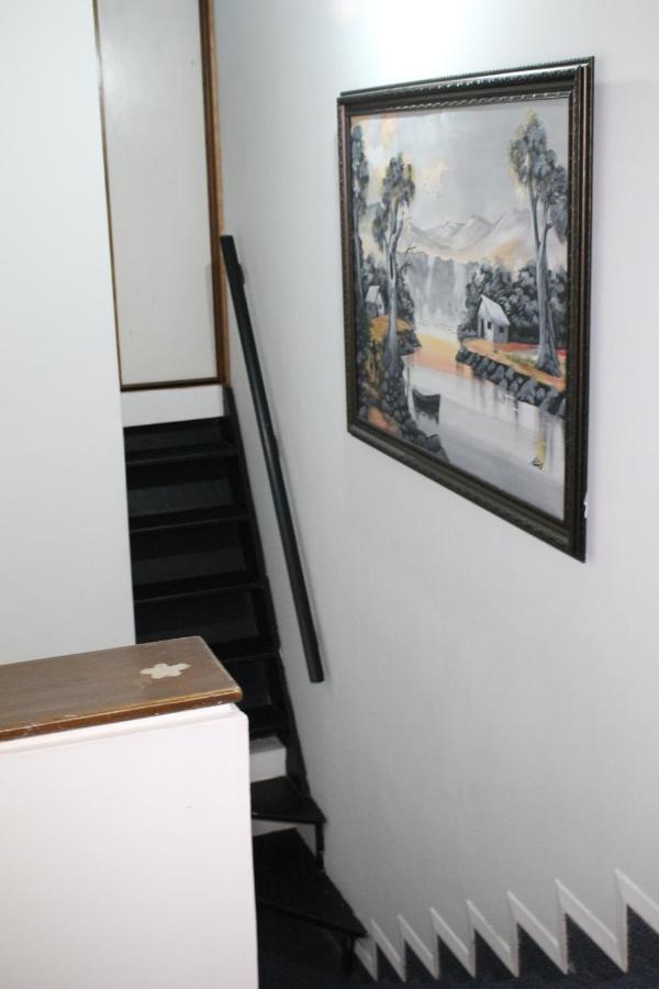 Hospedaje Sary House ボゴタ エクステリア 写真